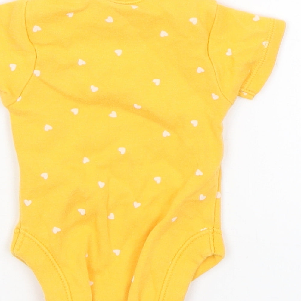 Nutmeg Baby Yellow   Romper One-Piece Size Newborn  - Hearts