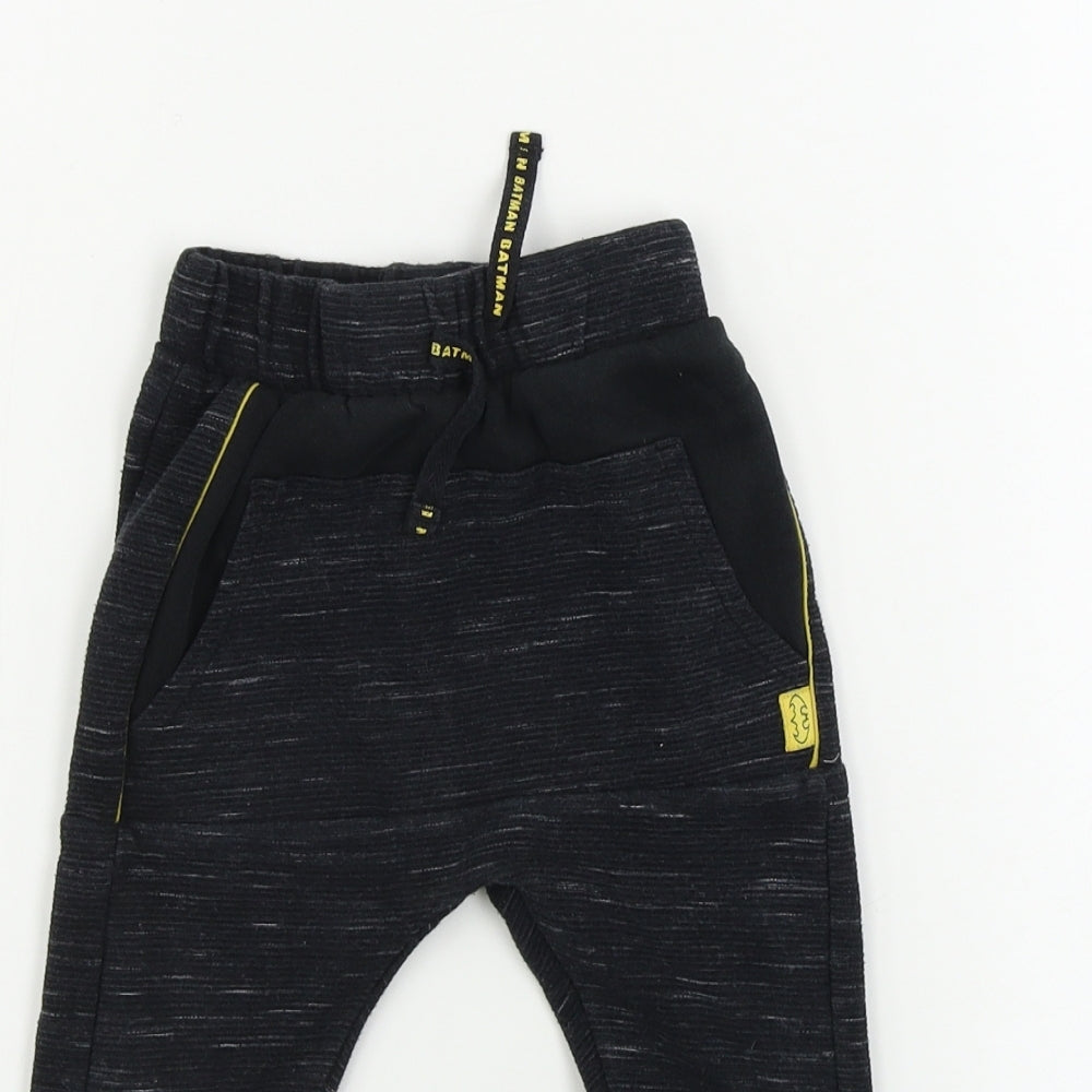 Primark  Boys Black   Sweatpants Trousers Size 6-7 Years