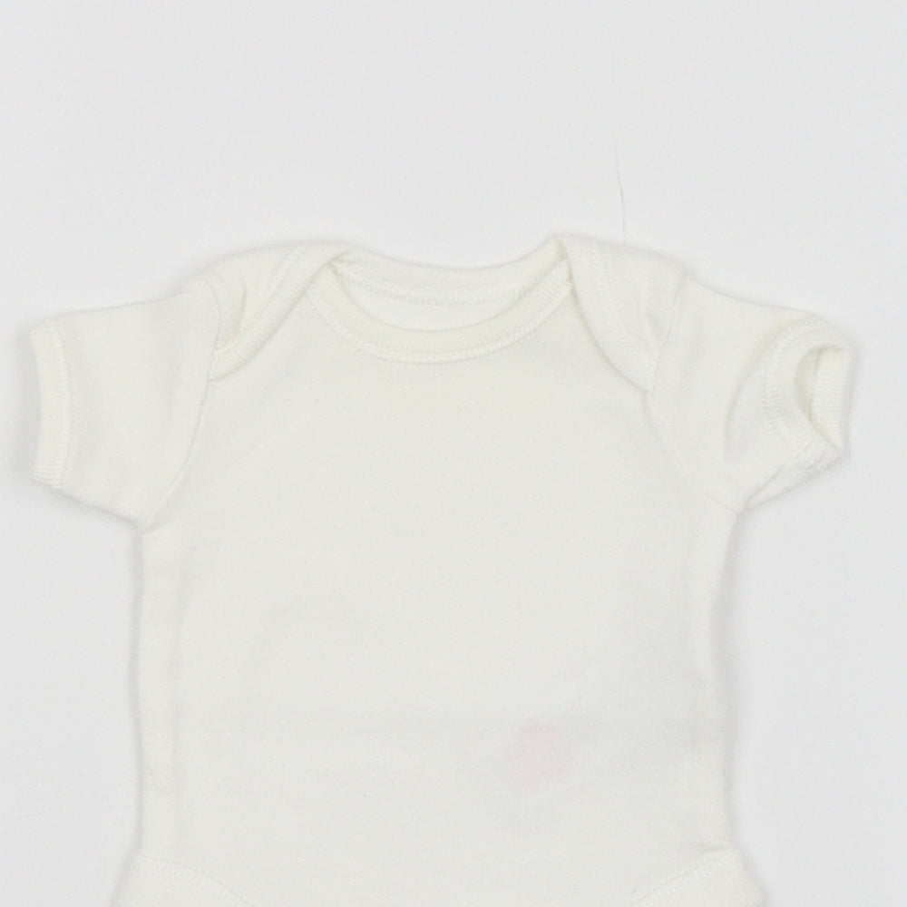 F&F Baby White   Babygrow One-Piece Size 0-3 Months
