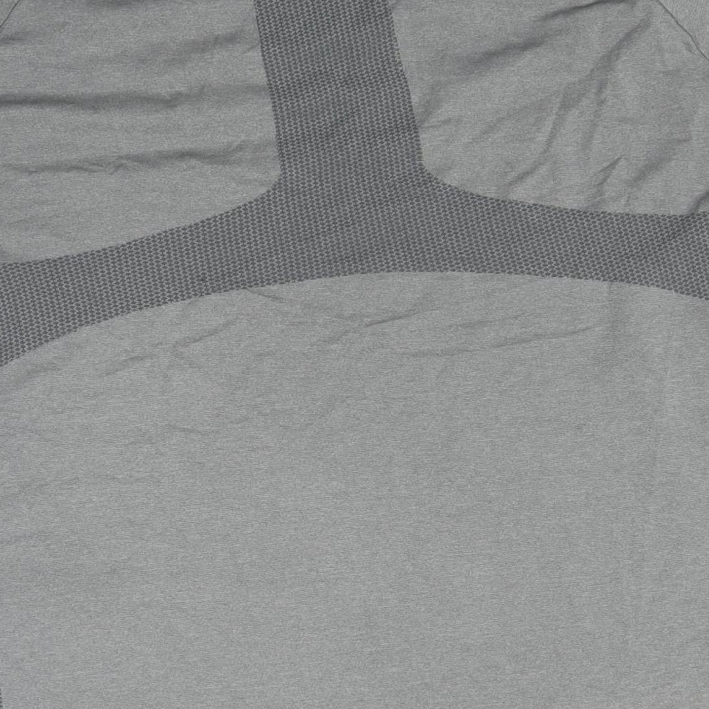 Gymshark Mens Grey    T-Shirt Size L