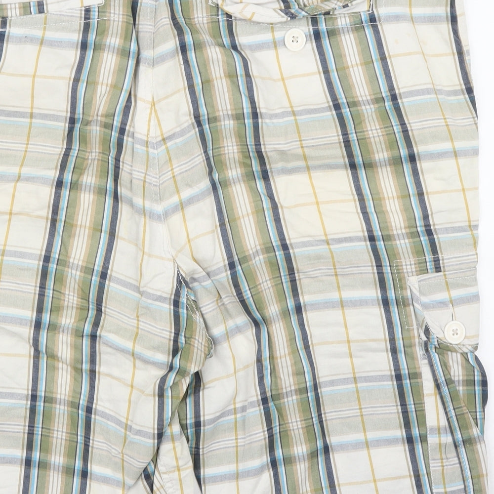 Urban Spirit Mens Green Plaid  Cargo Shorts Size 40 in