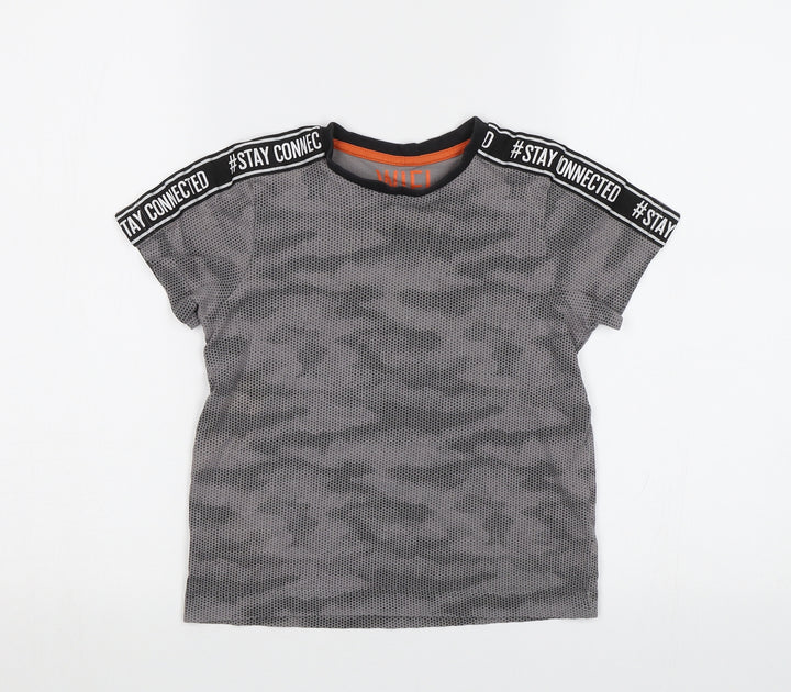 Matalan Boys Grey Camouflage  Basic T-Shirt Size 7 Years