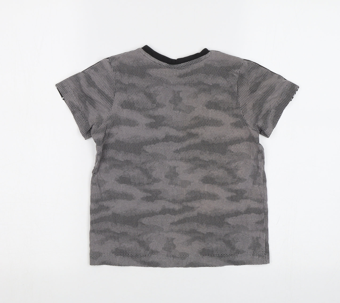 Matalan Boys Grey Camouflage  Basic T-Shirt Size 7 Years