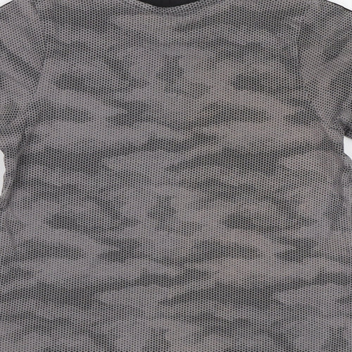 Matalan Boys Grey Camouflage  Basic T-Shirt Size 7 Years
