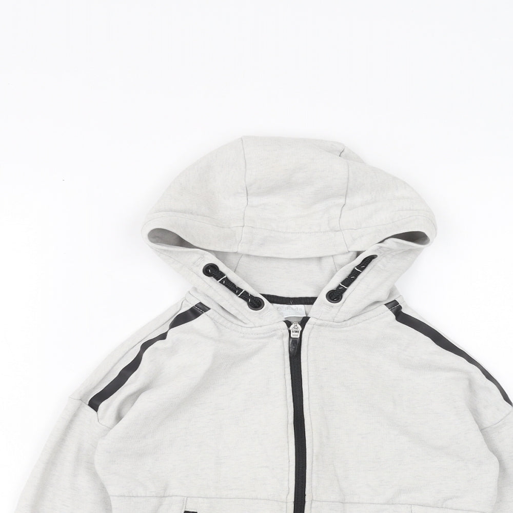 F&F Girls White   Full Zip Hoodie Size 5-6 Years