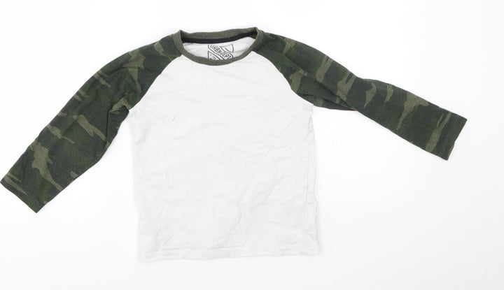 Matalan Boys White Camouflage  Basic T-Shirt Size 6 Years