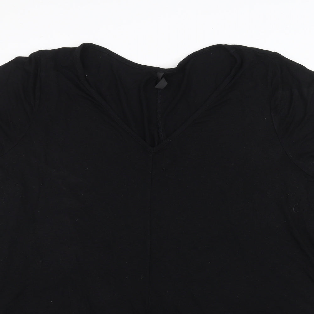 Preworn Womens Black   Basic T-Shirt Size 26