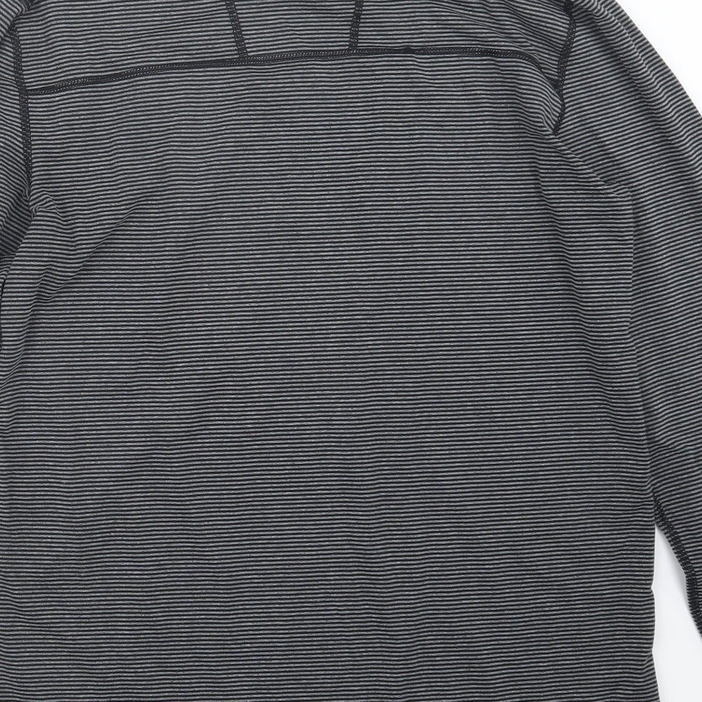 Under armour Mens Grey Striped   T-Shirt Size M