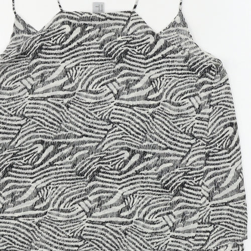 H&M  Womens White Animal Print  Basic Blouse Size 10