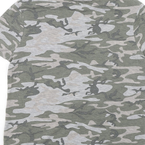 New Look Womens Green Camouflage  Basic T-Shirt Size 6