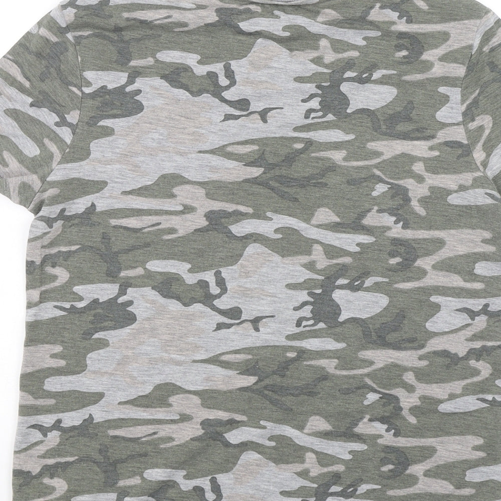 New Look Womens Green Camouflage  Basic T-Shirt Size 6