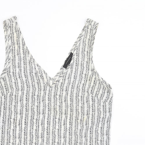 Primark Womens White Geometric  Basic Blouse Size 10