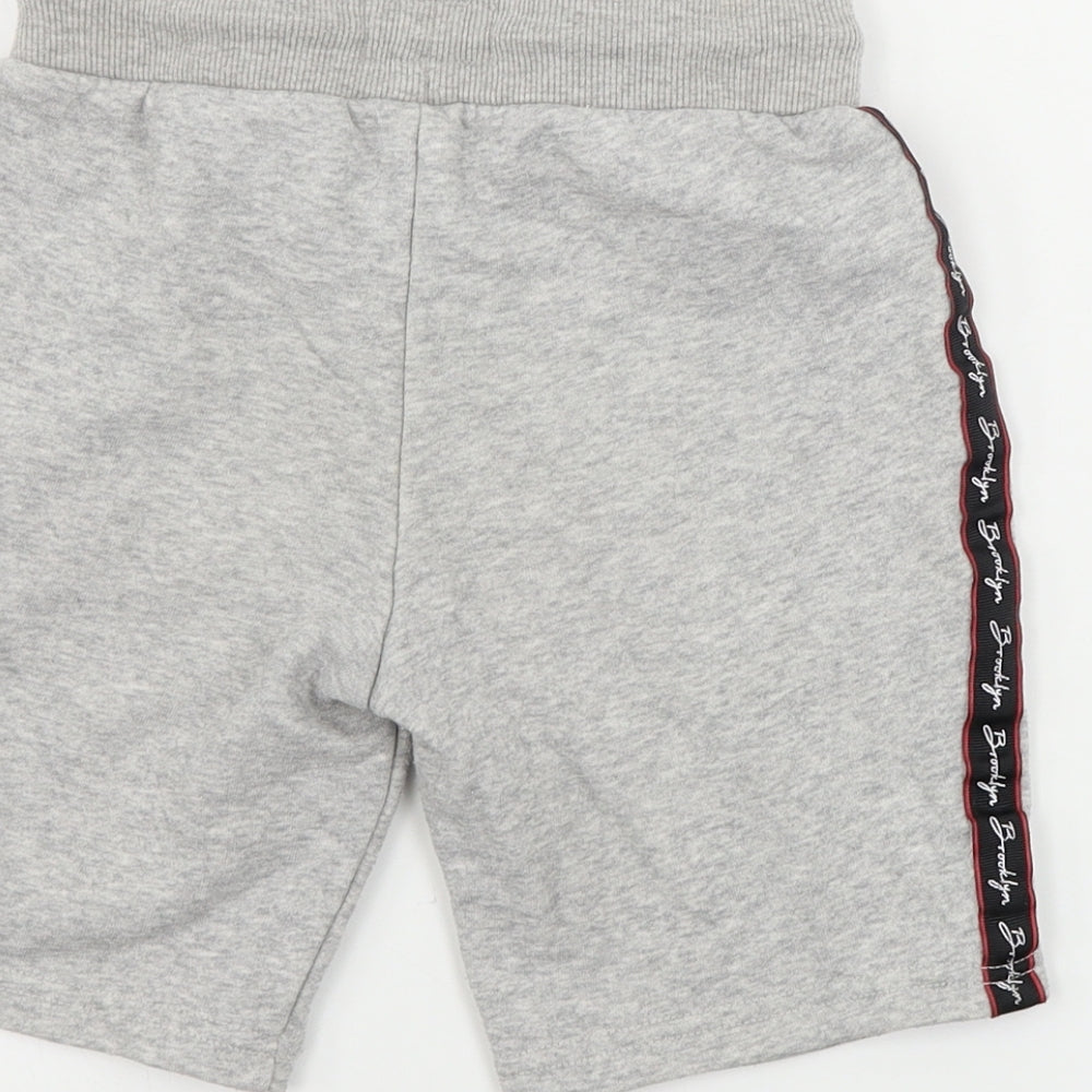 Primark  Boys Grey   Sweat Shorts Size 7-8 Years
