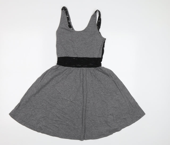 H&M Womens Grey   Fit & Flare  Size 6