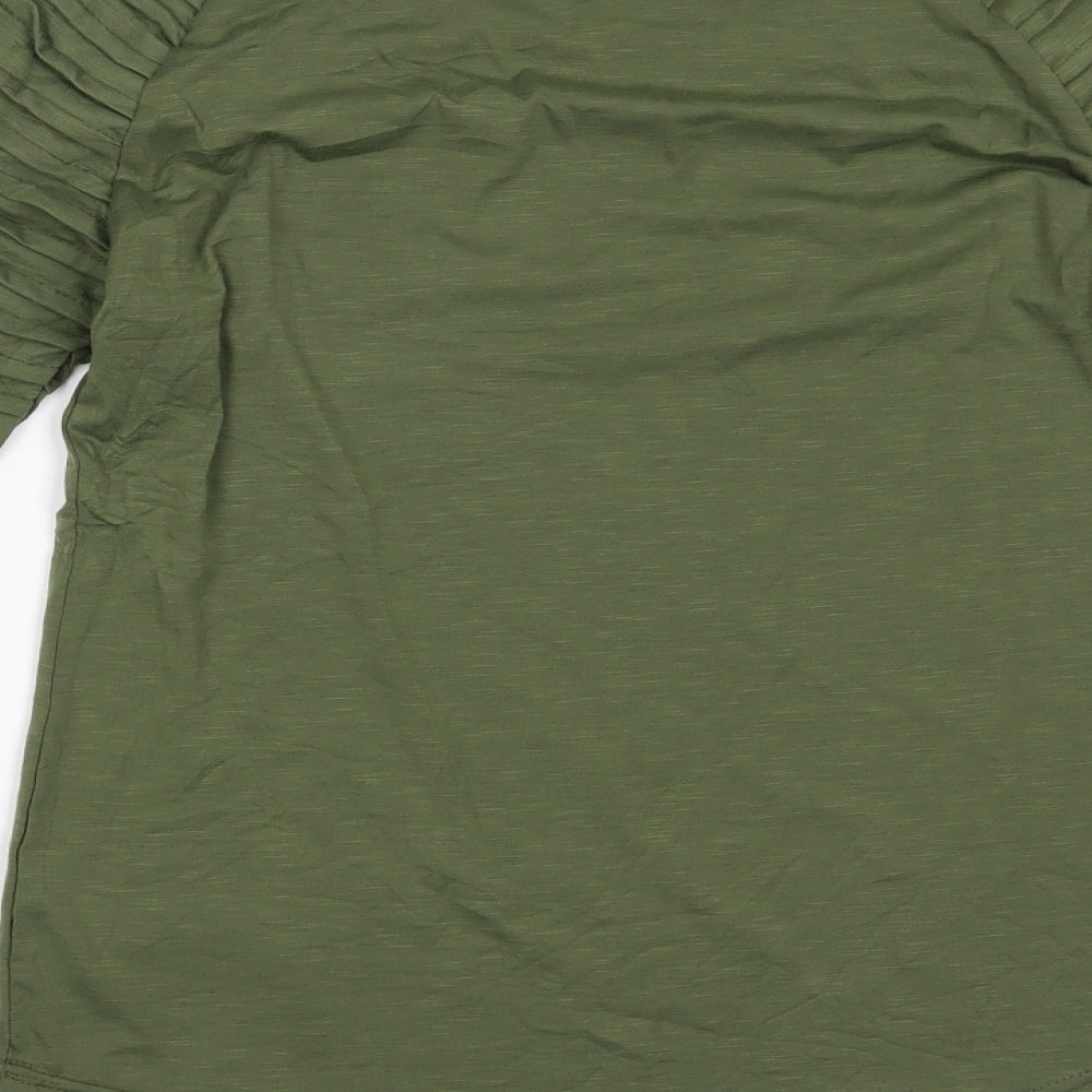Preworn Mens Green    T-Shirt Size L