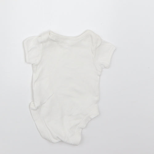 George Baby White   Babygrow One-Piece Size Newborn