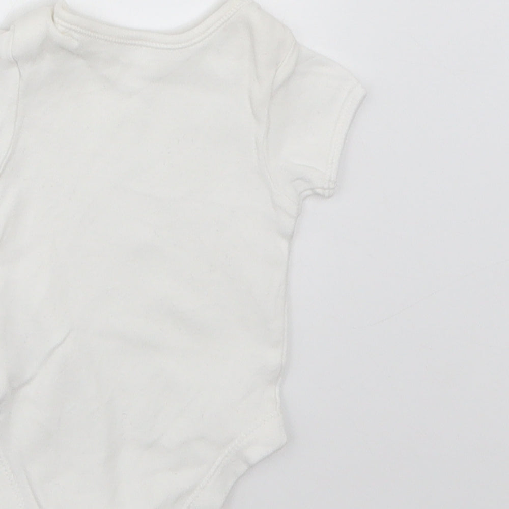George Baby White   Babygrow One-Piece Size Newborn