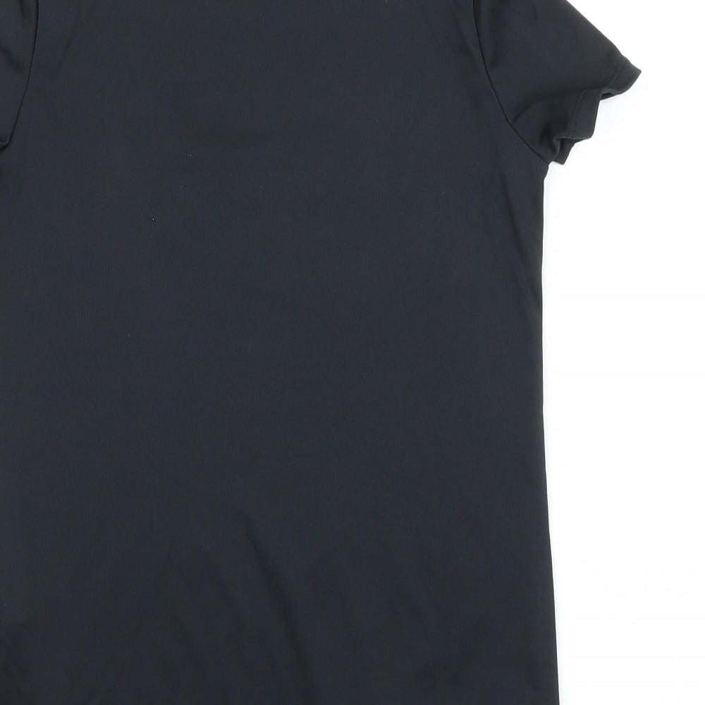 Under armour Boys Black   Basic T-Shirt Size M