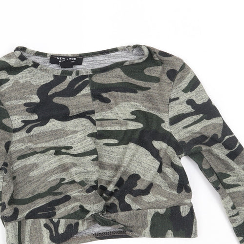 New Look Girls Green Camouflage  Basic T-Shirt Size 9 Years