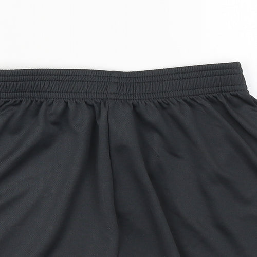 Umbro Boys Grey   Sweat Shorts Size 9 Years