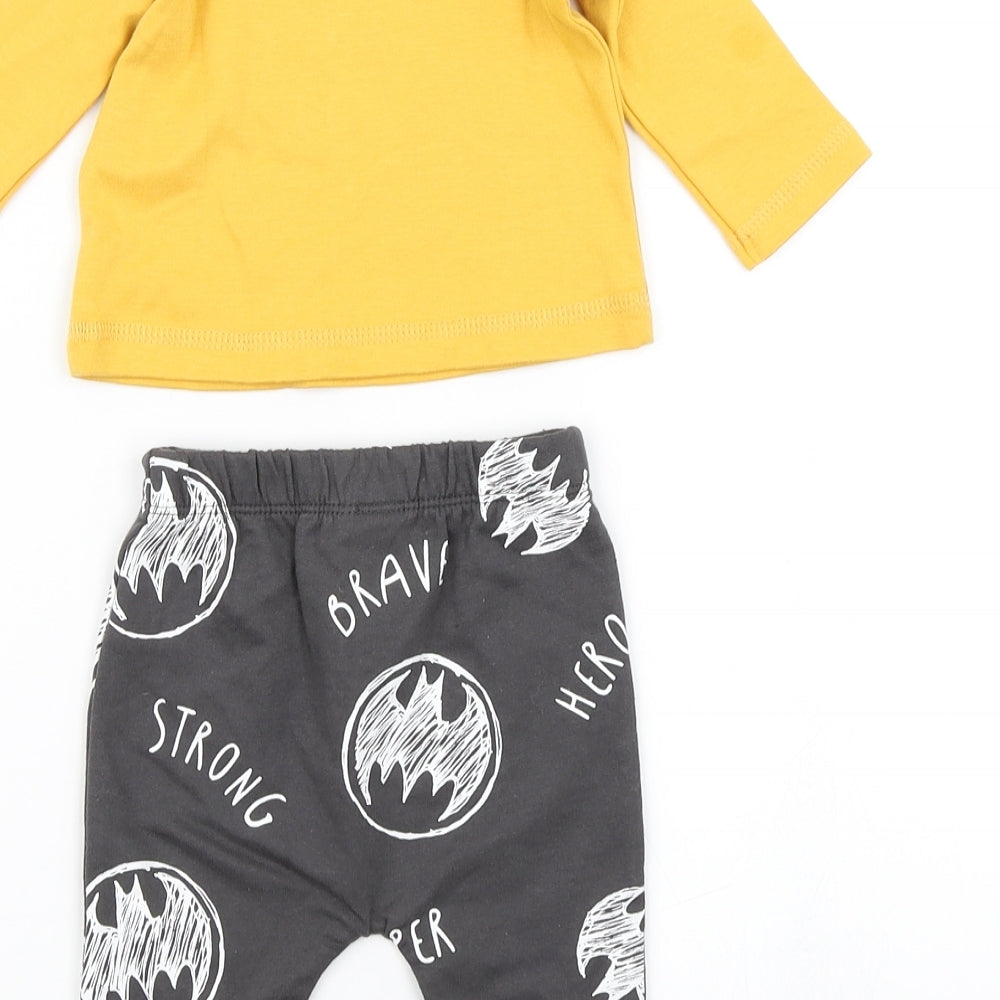 Matalan Boys Yellow   Trousers Set Outfit/Set Size 0-3 Months  - Batman