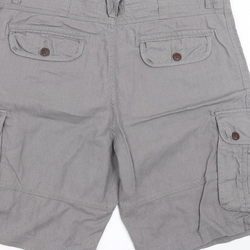 MANTARAY Mens Grey   Cargo Shorts Size 38 in