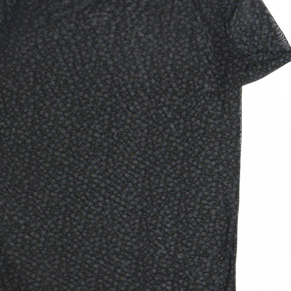 Wednesday's girl Womens Black Floral  Basic T-Shirt Size L