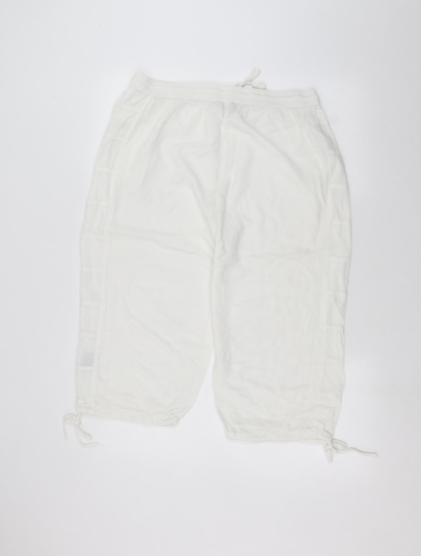 Ethnic nation Womens White   Bermuda Shorts Size L