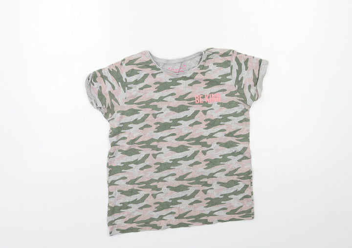 Primark Girls Green Camouflage Basic T-Shirt Size 10 Years