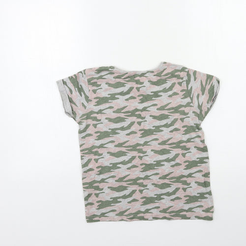 Primark Girls Green Camouflage  Basic T-Shirt Size 10 Years