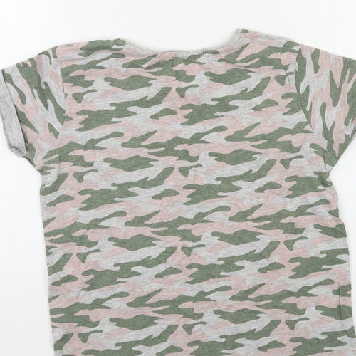 Primark Girls Green Camouflage  Basic T-Shirt Size 10 Years