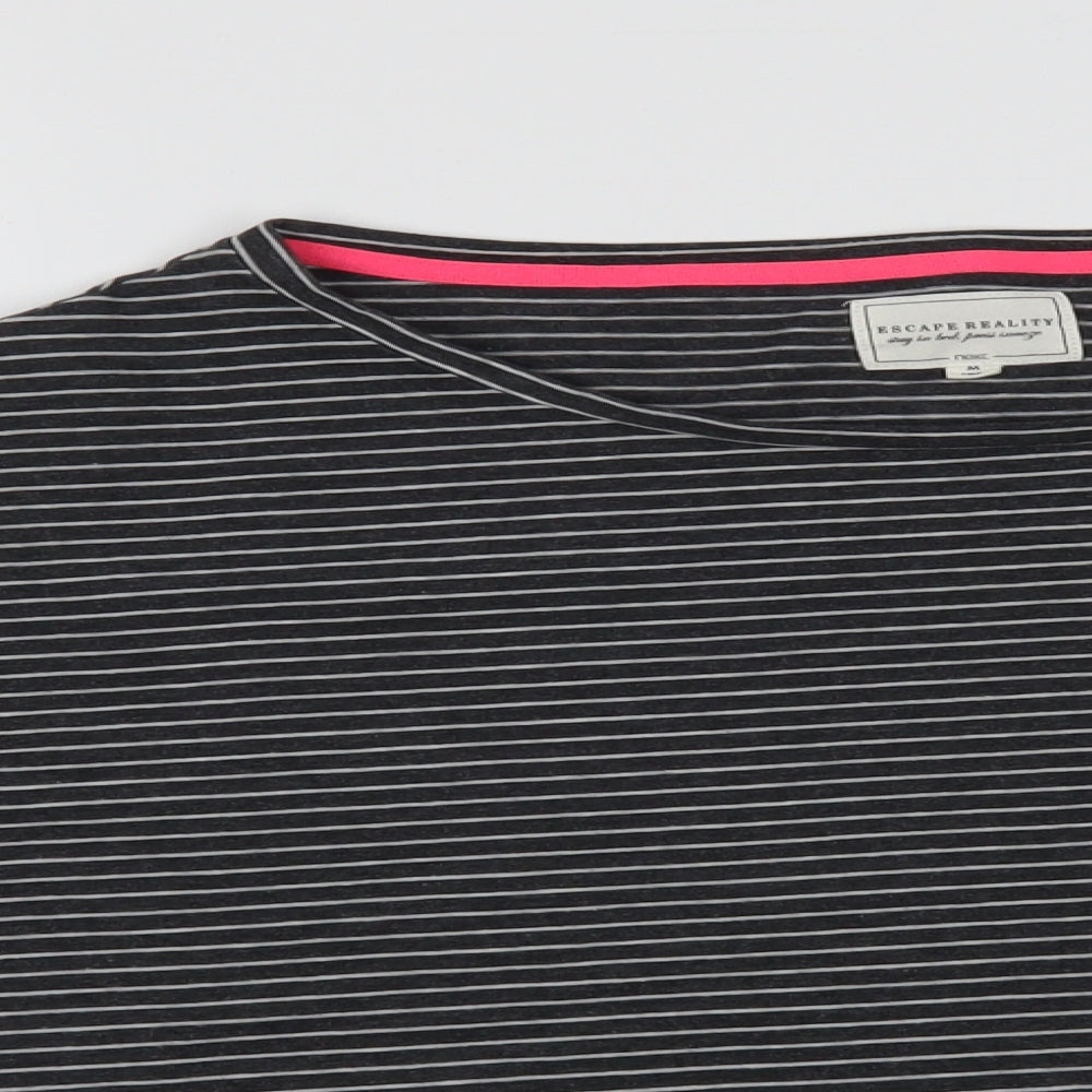 escape reality Womens Grey Striped  Basic T-Shirt Size M
