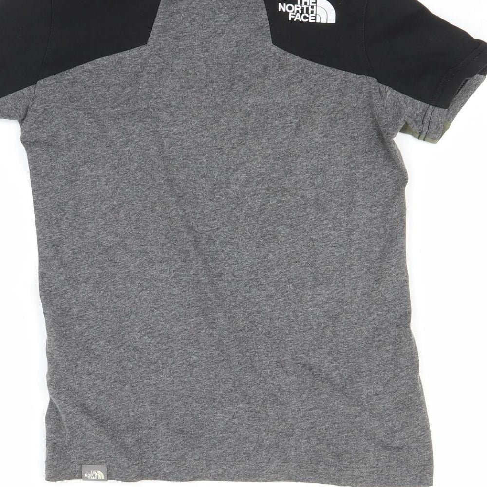 The North Face Boys Green Striped  Basic T-Shirt Size 9-10 Years