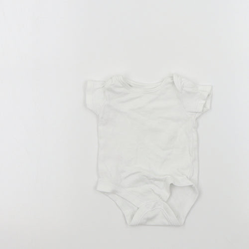 TU Baby White   Babygrow One-Piece Size 0-3 Months