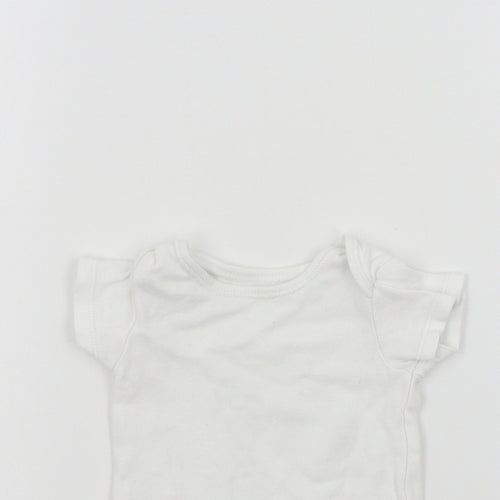 TU Baby White   Babygrow One-Piece Size 0-3 Months