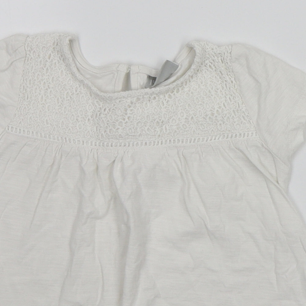 Matalan Girls White   Basic T-Shirt Size 6 Years