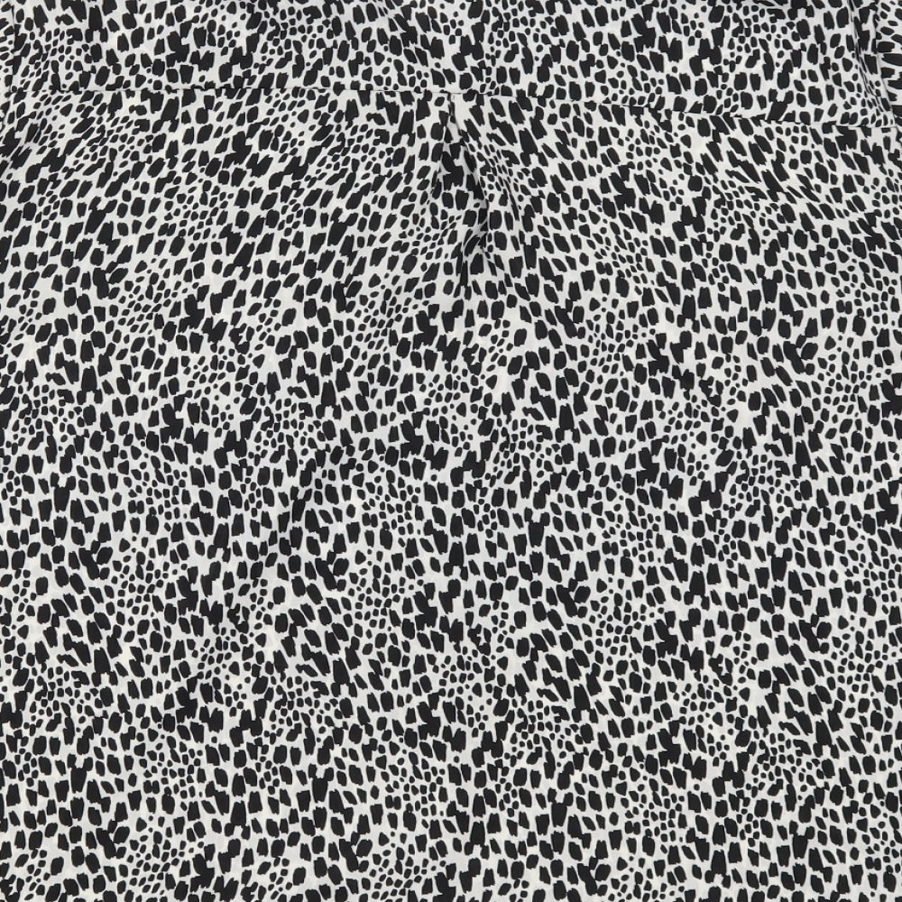 F&F Womens Black Animal Print  Basic Button-Up Size 18  - Black and White