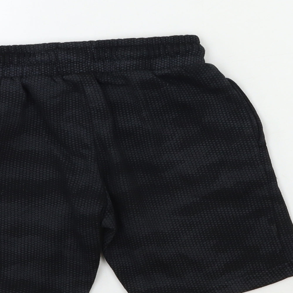 Primark Boys Black   Sweat Shorts Size 8-9 Years