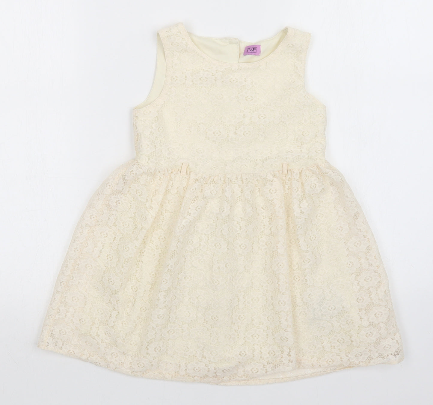 F&F Girls Ivory   Fit & Flare  Size 5-6 Years