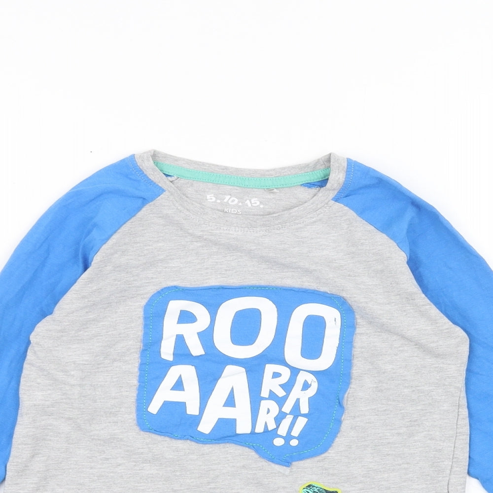Preworn Boys Grey   Basic T-Shirt Size 7 Years