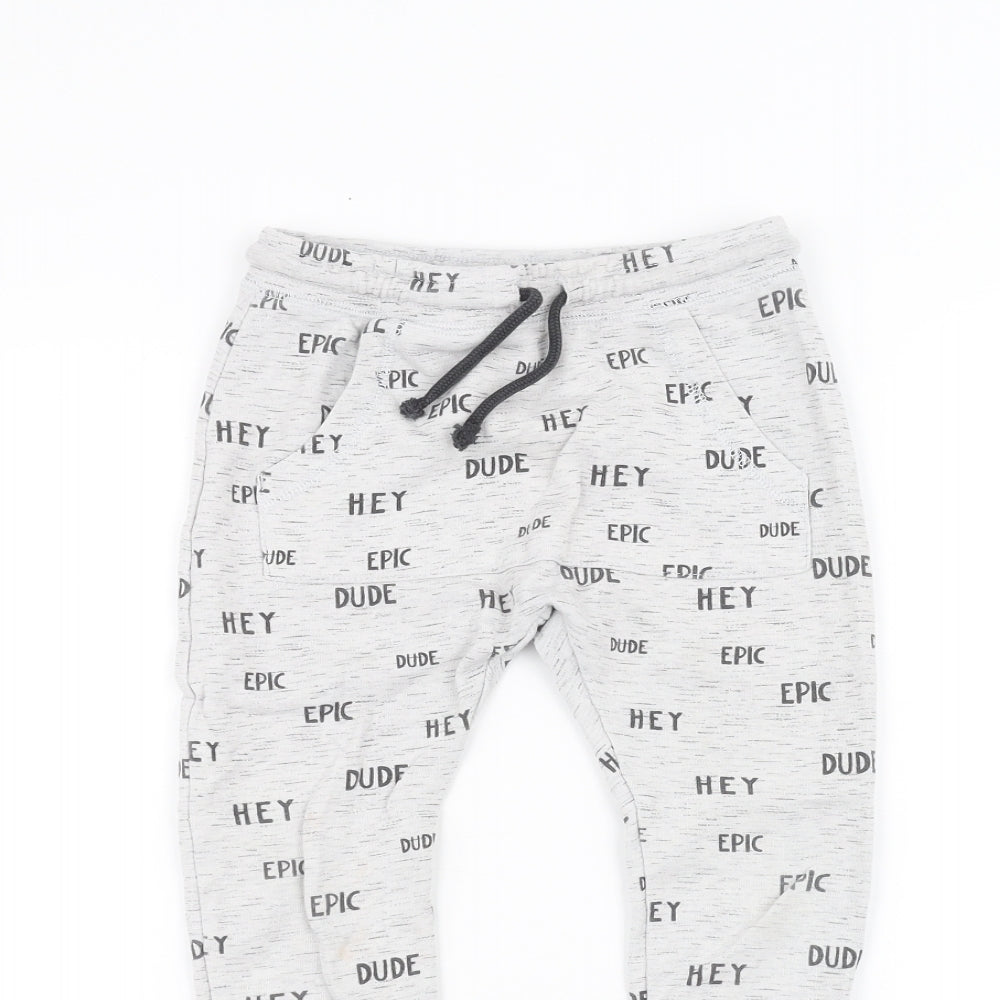 George Boys White   Sweatpants Trousers Size 5-6 Years