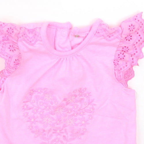 Primark Girls Pink   Basic T-Shirt Size 3-6 Months  - Love Heart
