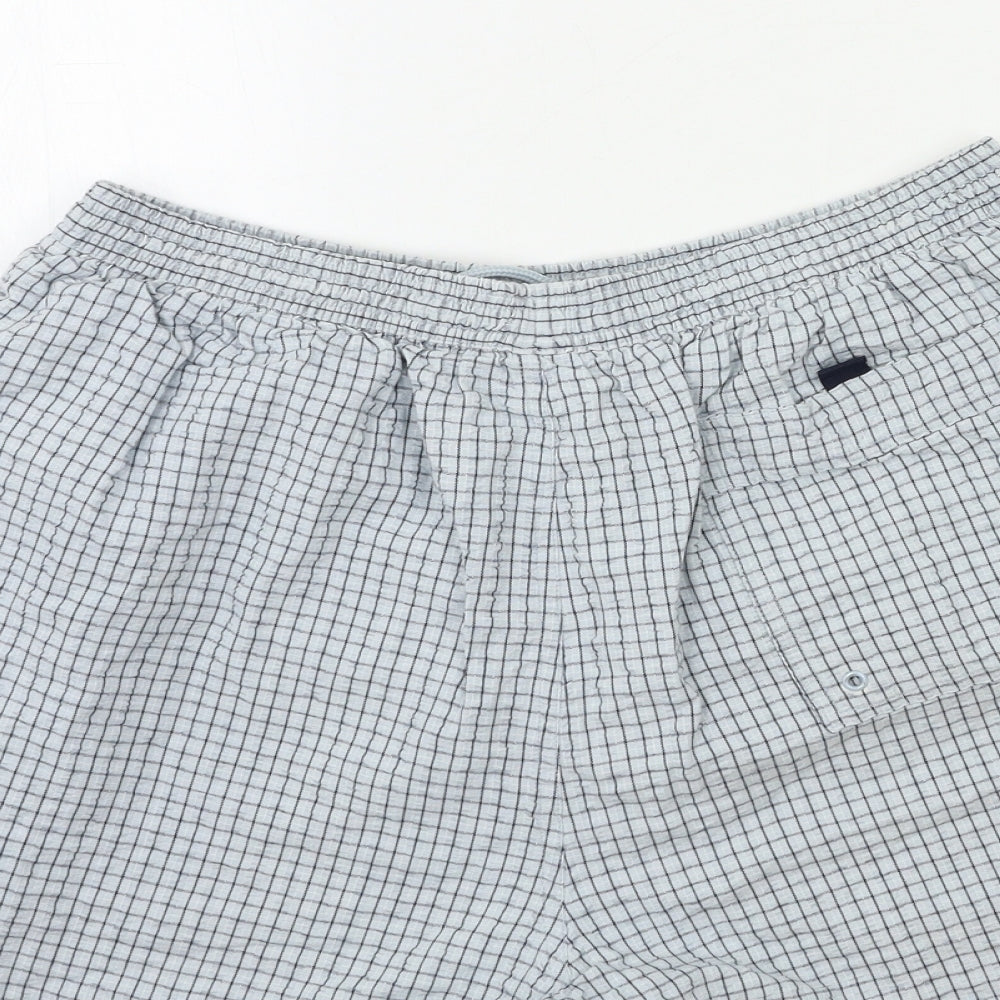 Designed for T Mens Blue Check  Bermuda Shorts Size L