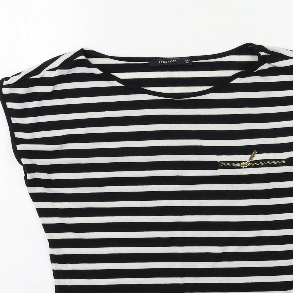 RESERVED Womens Black Striped  Basic T-Shirt Size M