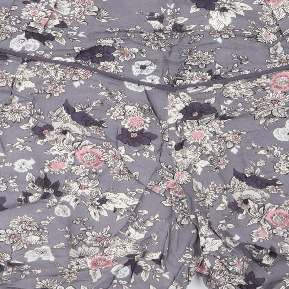 Papaya Womens Grey Floral  Hot Pants Shorts Size 10