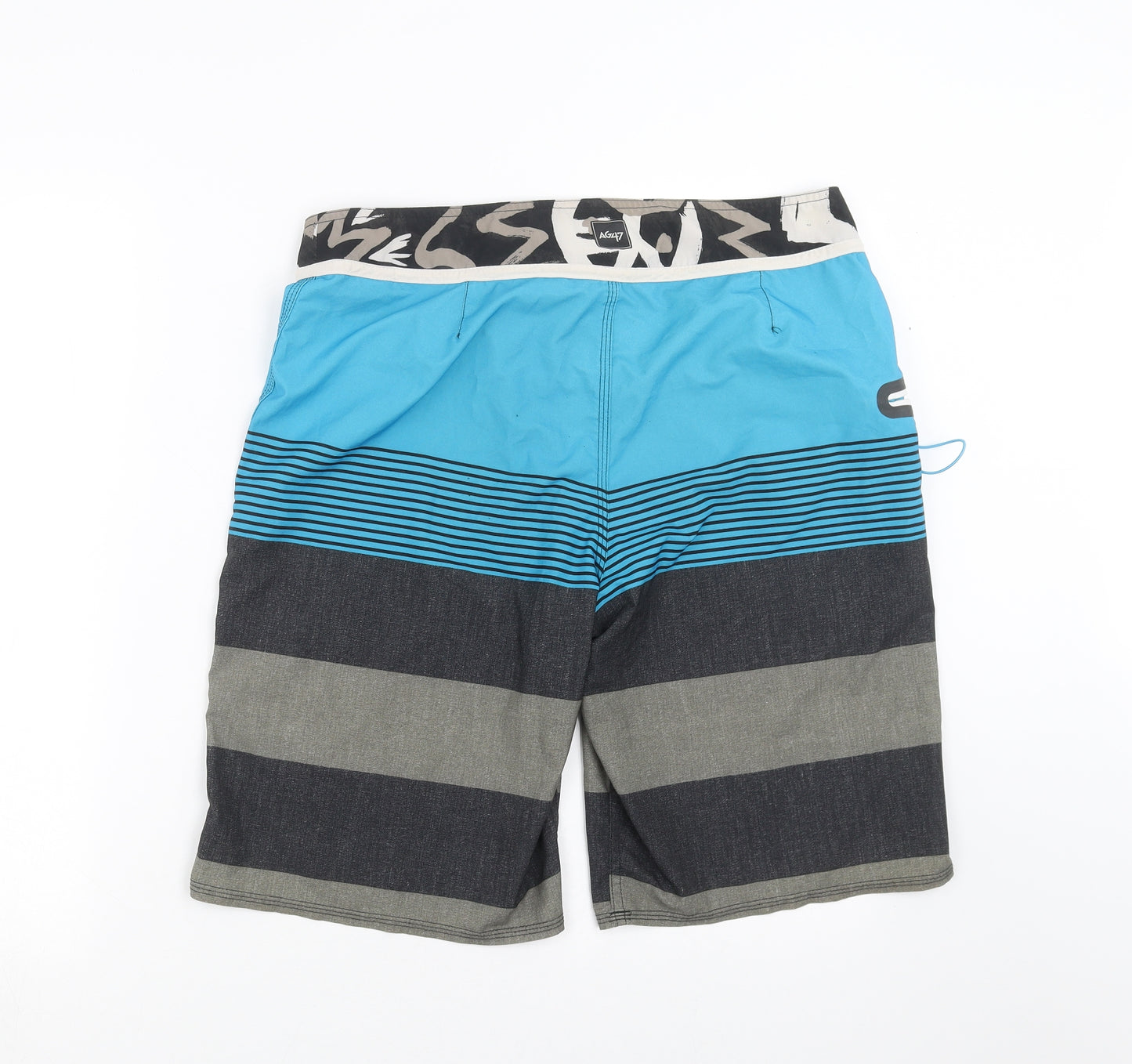 Quiksilver Mens Blue   Bermuda Shorts Size 34 in