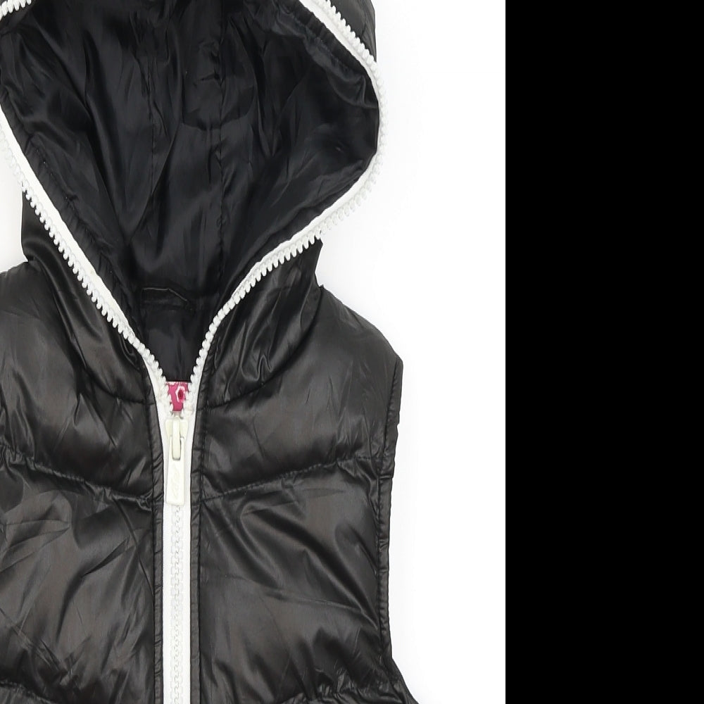 Preworn Boys Black   Gilet Coat Size 7-8 Years