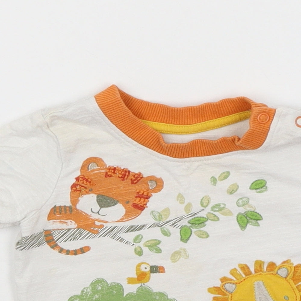 George Baby White   Basic T-Shirt Size 3-6 Months  - Big Cats