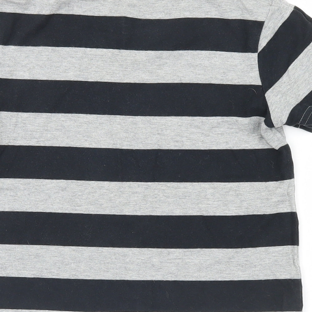Nike Boys Green Striped  Basic T-Shirt Size 4 Years