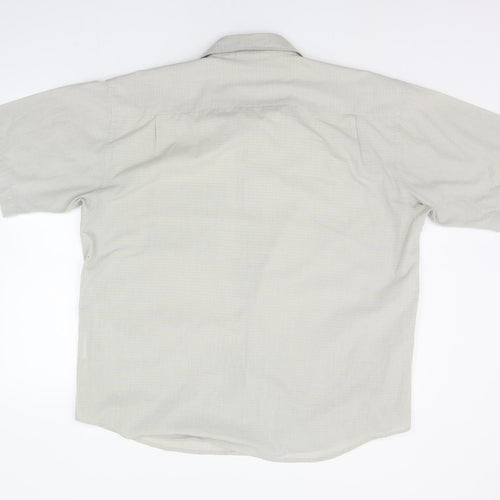 Outdoors scene Mens Grey Striped   Button-Up Size L